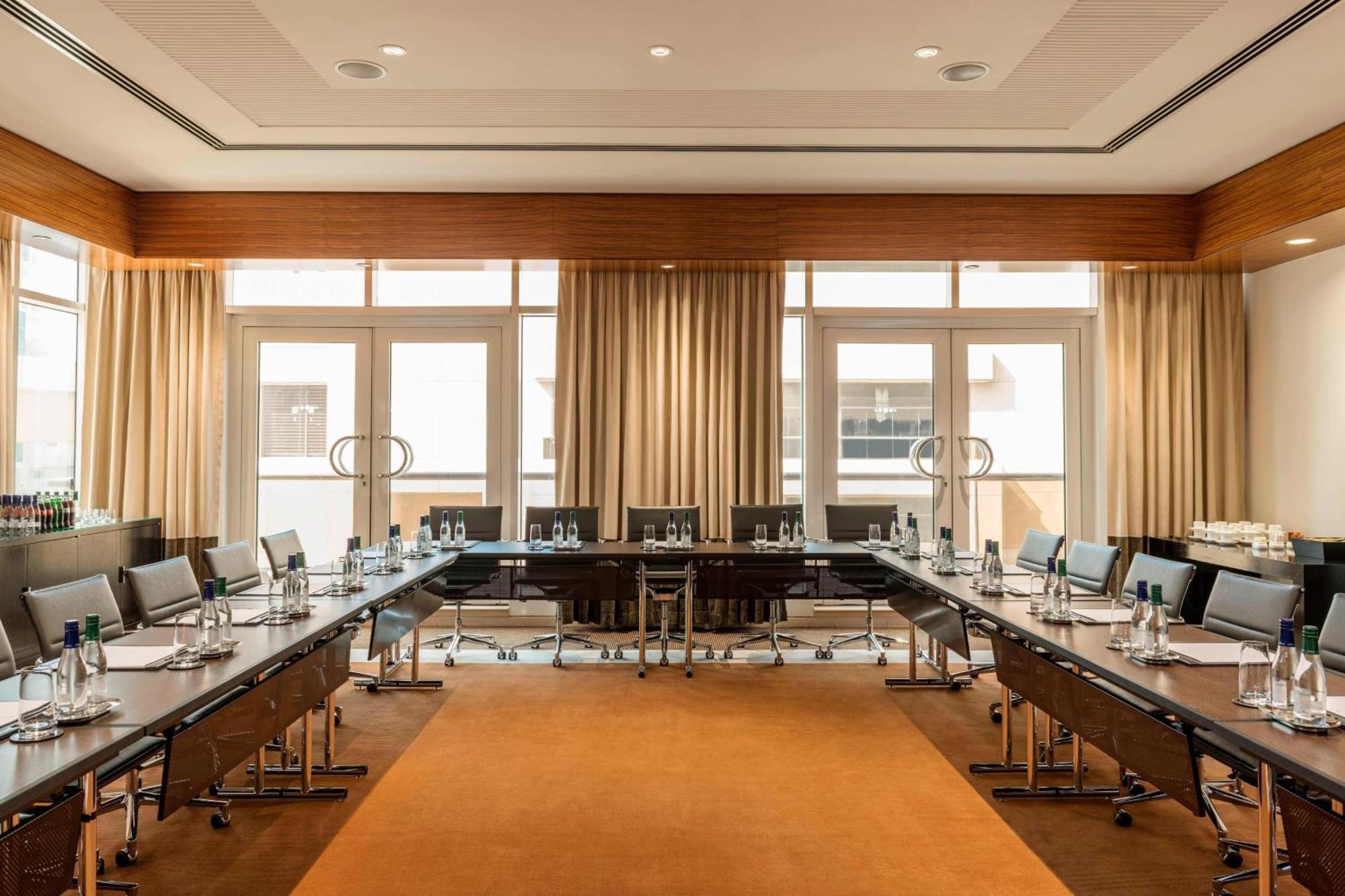 Grosvenor House, A Luxury Collection Hotel, Dubai Bagian luar foto Meeting room