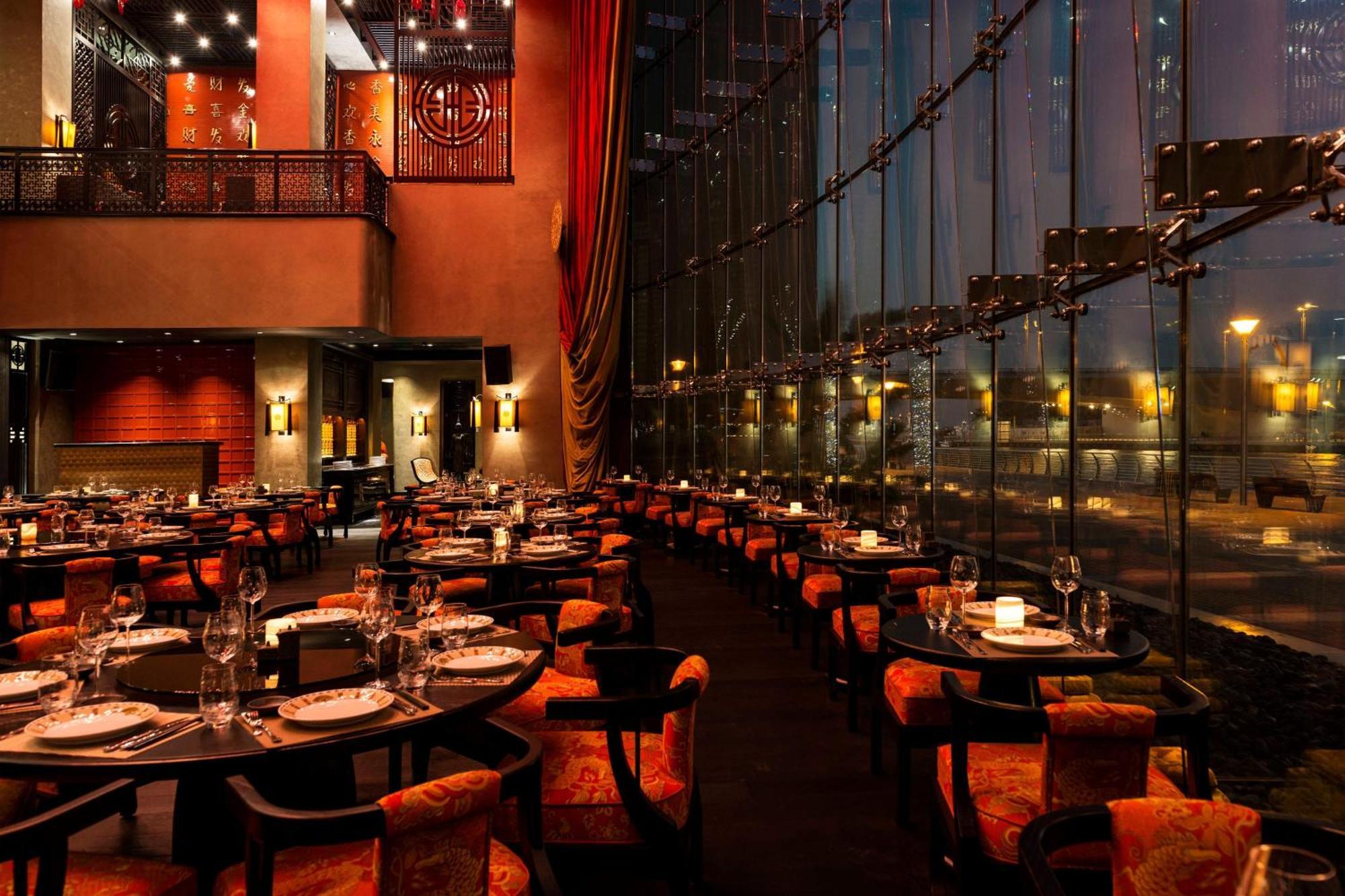 Grosvenor House, A Luxury Collection Hotel, Dubai Bagian luar foto Interior of the restaurant