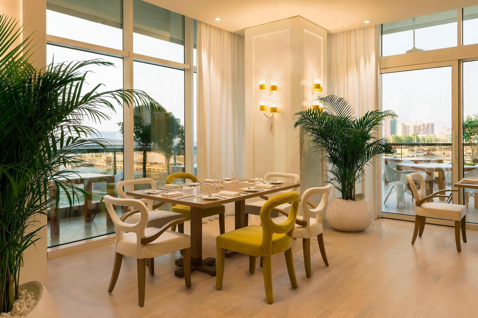 Grosvenor House, A Luxury Collection Hotel, Dubai Bagian luar foto The restaurant
