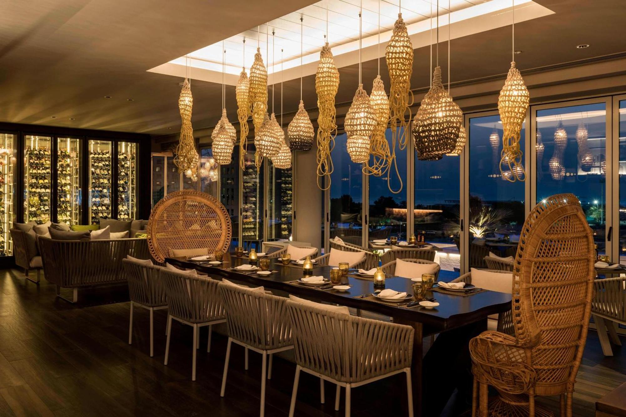 Grosvenor House, A Luxury Collection Hotel, Dubai Bagian luar foto The interior of the restaurant